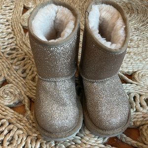 Toddler Gold Sparkle Ugg Boots Size 7
